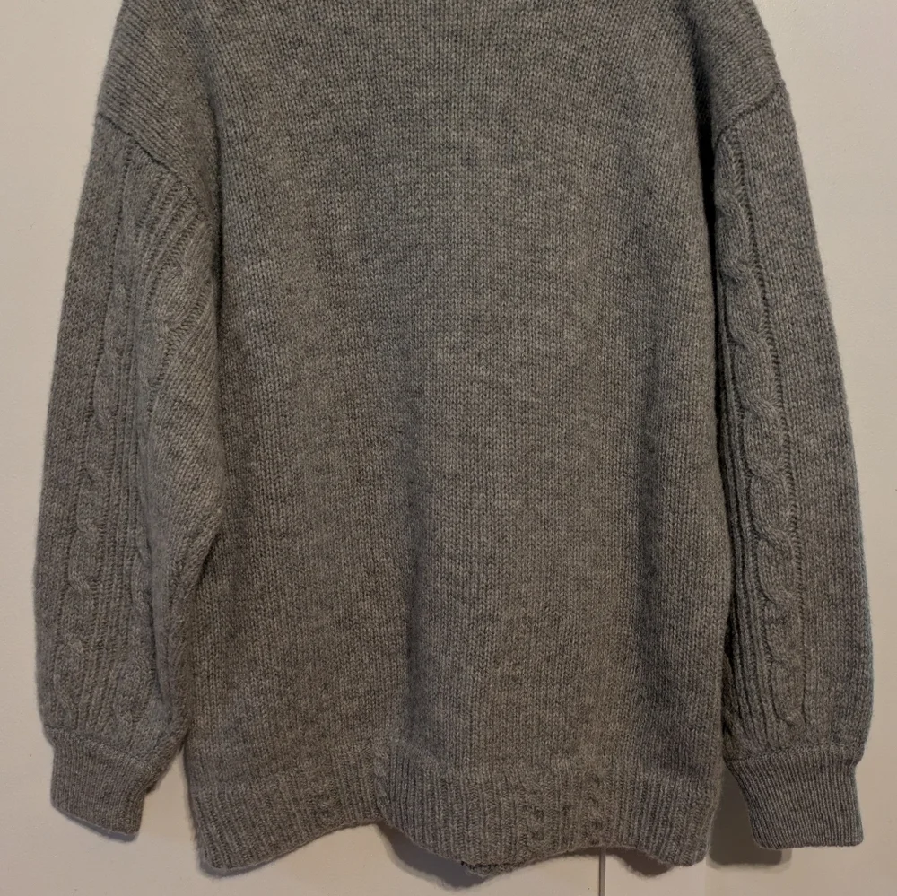 Chunky Wool Cozy Gray Cable Knit Sweater L